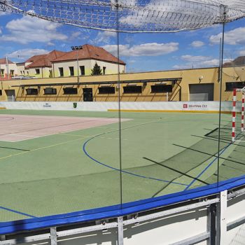 Multisports arenas 8 <p>The multifunctional playground is bordered by high-quality boards</p>